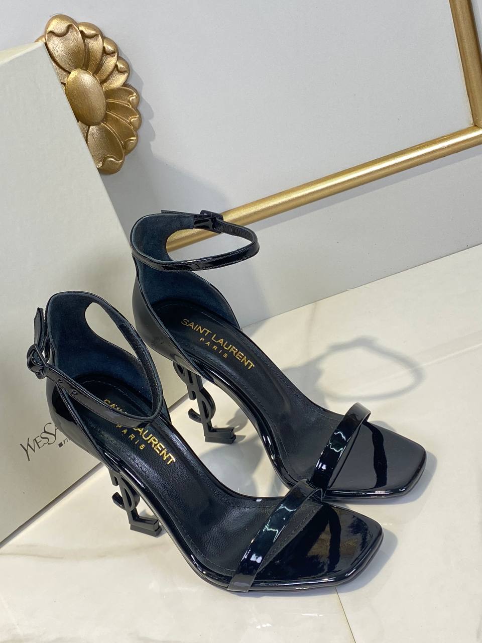 High Heels (Black)