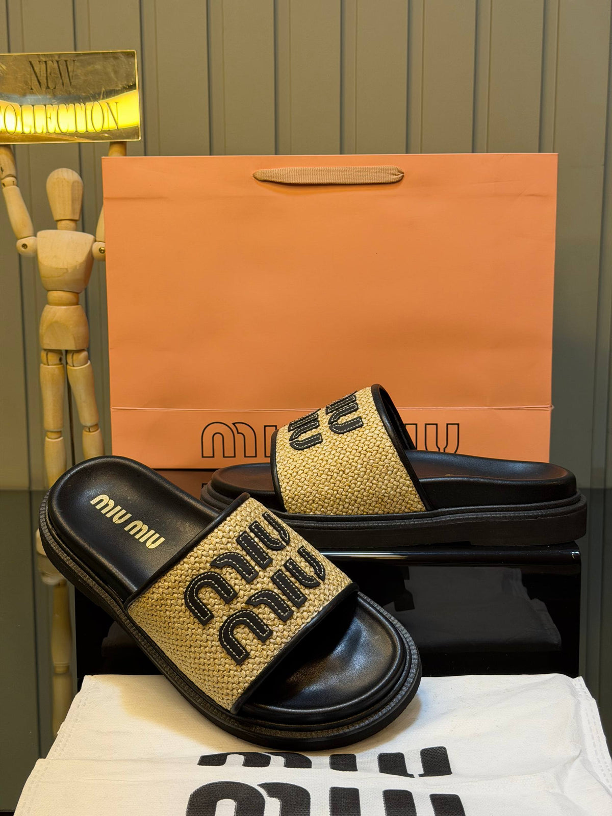 MM Wander Bag and Slipper