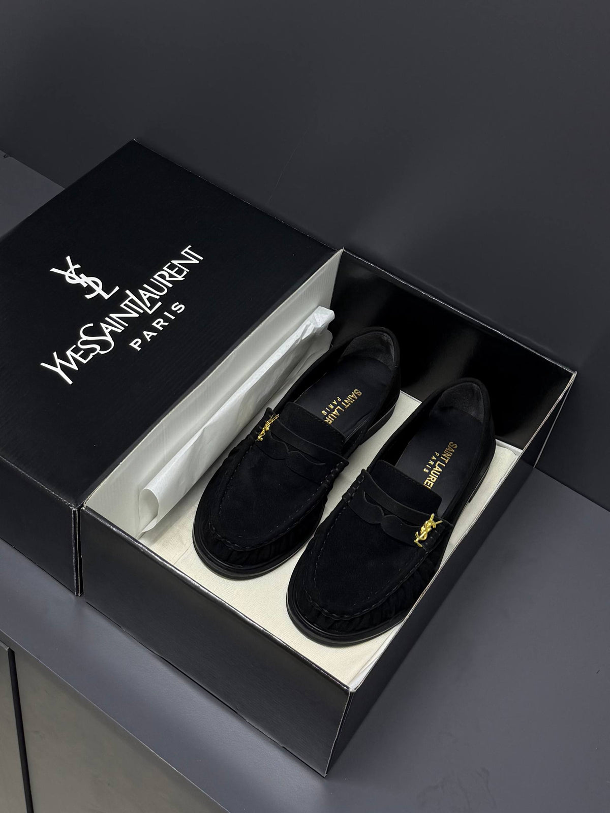 '-Women Loafers