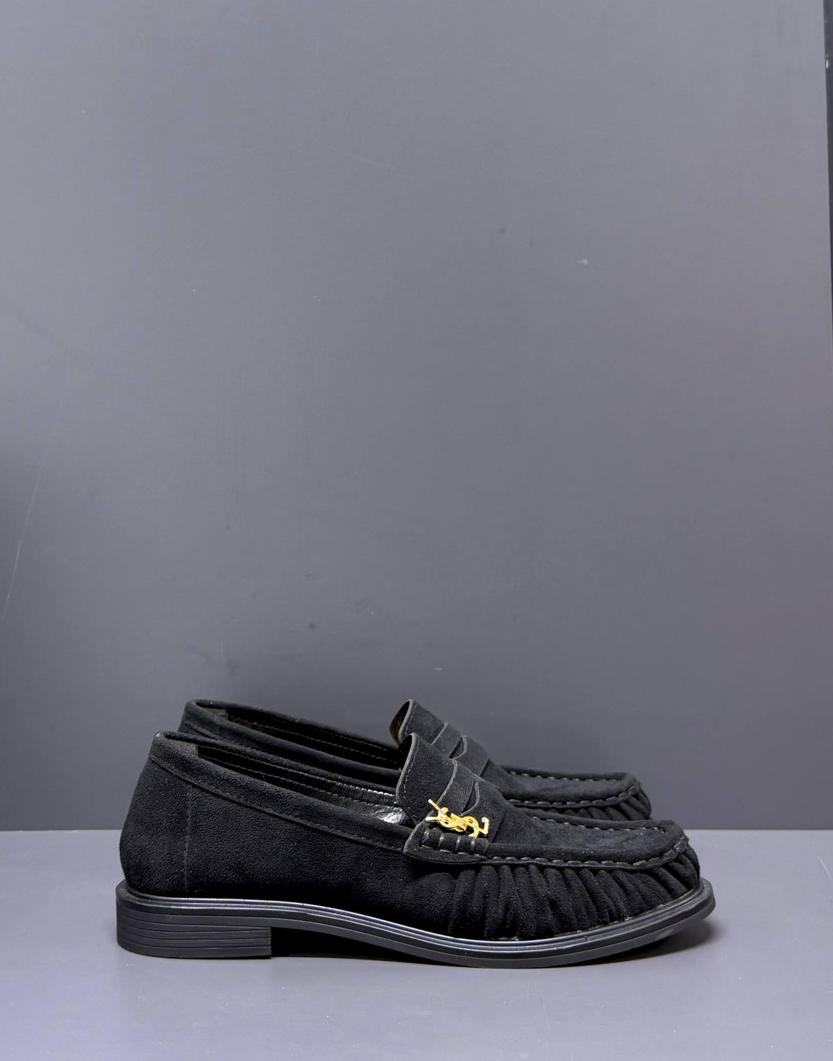 '-Women Loafers
