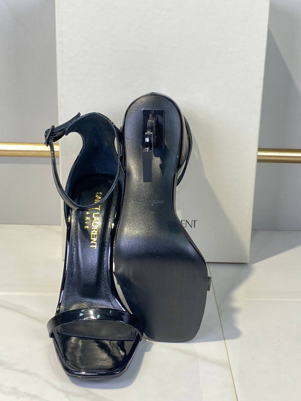High Heels (Black)