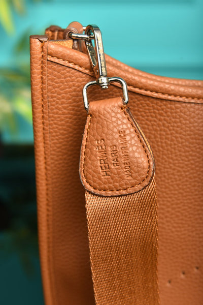 Evelyne Crossbody