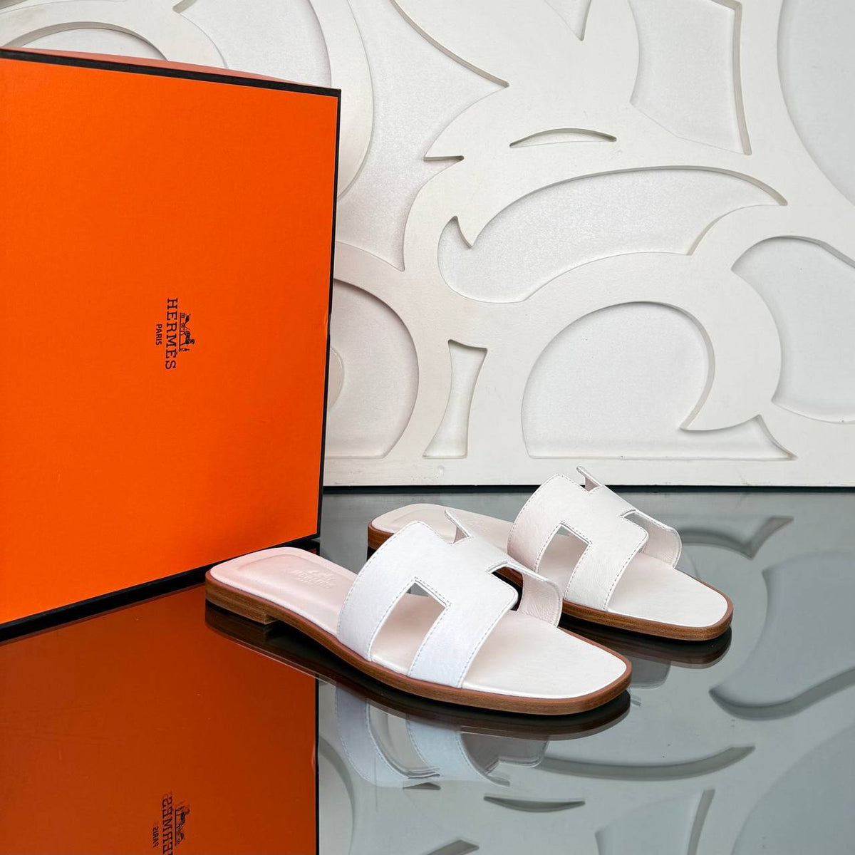 Kelly 22 Bag and Slipper Set