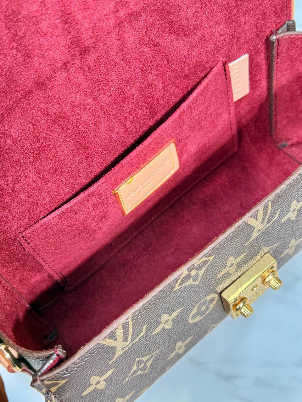 '- Pochette Camille