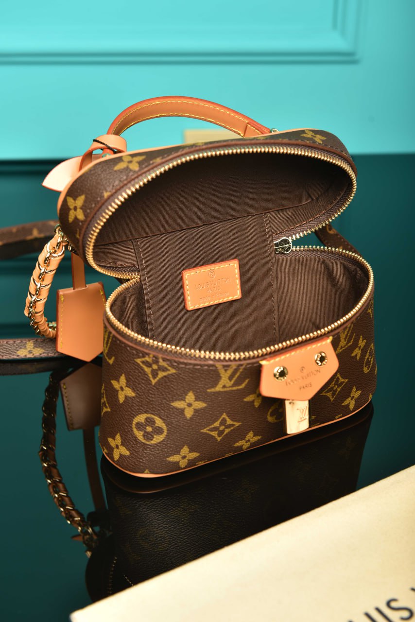 Vanity Chain Pouch