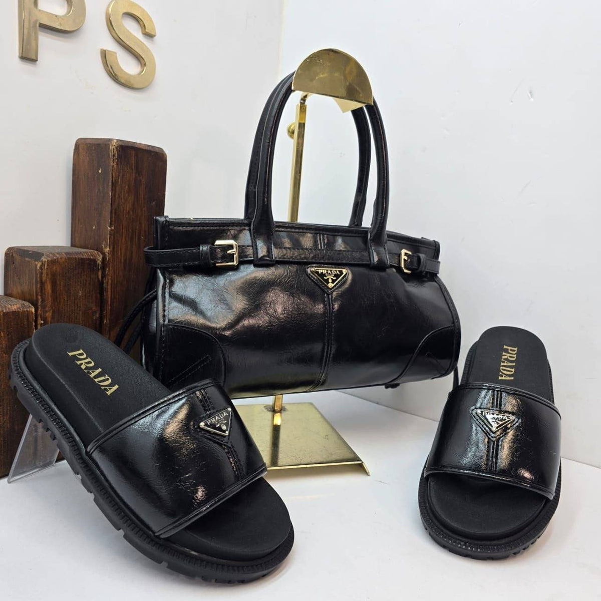 PR PR Slipper and Bag Set