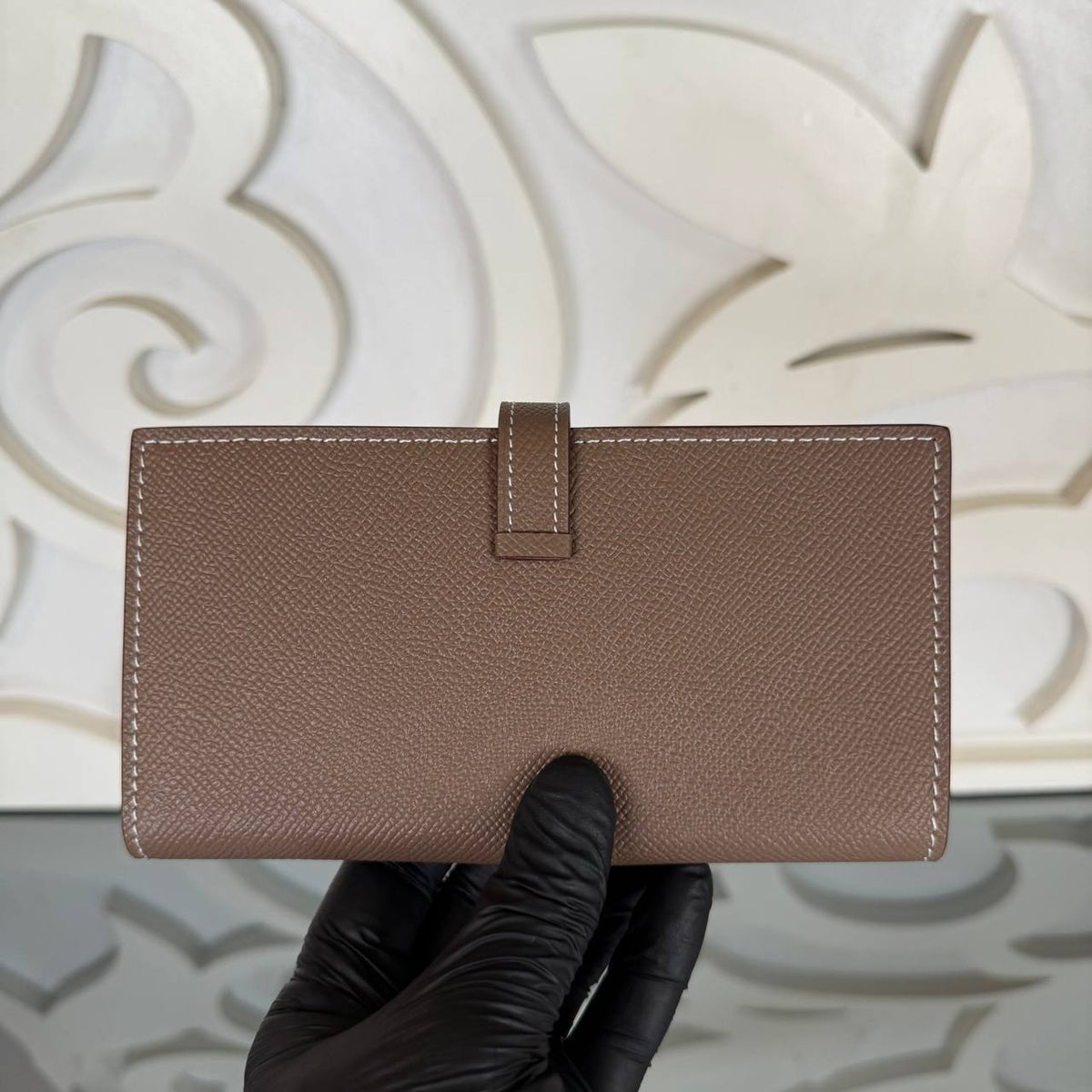 'H - Wallet