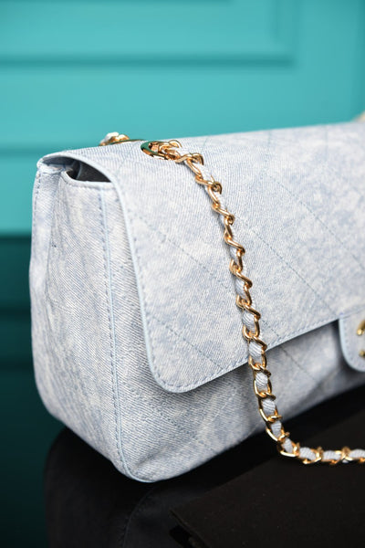 'C -  Maxi Flap Bag in Denim