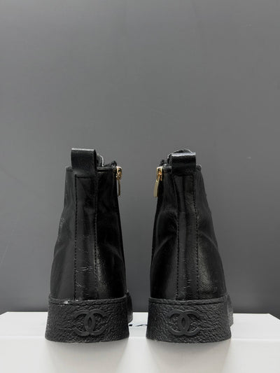 '-24P High-top Sneakers
