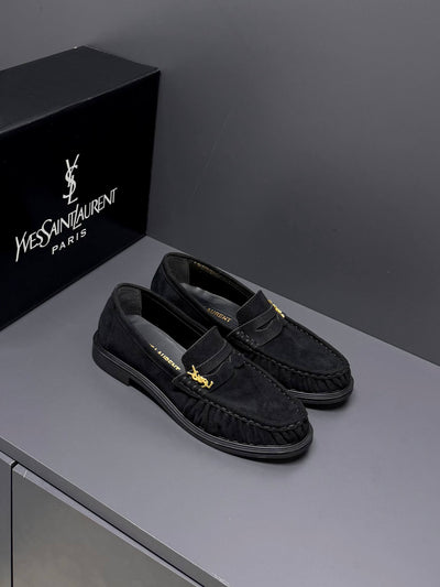'-Women Loafers