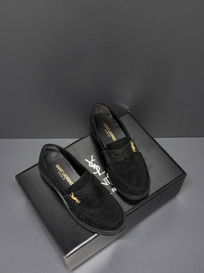 '-Women Loafers