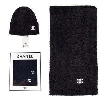 Hat and scarf set